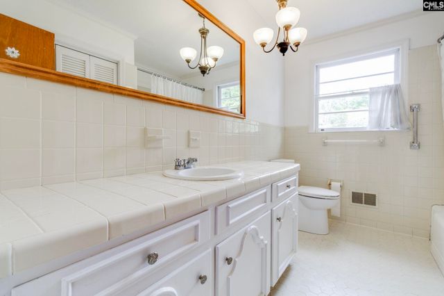2119 East Lane, Camden, SC 29020