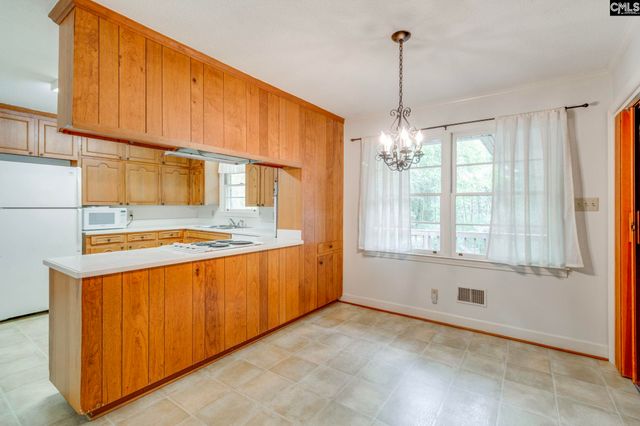 2119 East Lane, Camden, SC 29020
