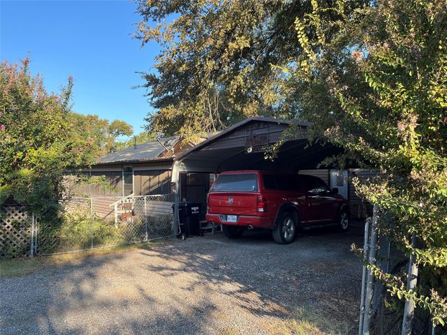 604 Broken Arrow, Quinlan, TX 75474