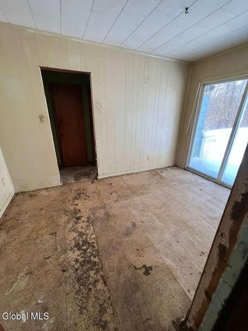 655 Fillmore Avenue, Niskayuna, NY 12304