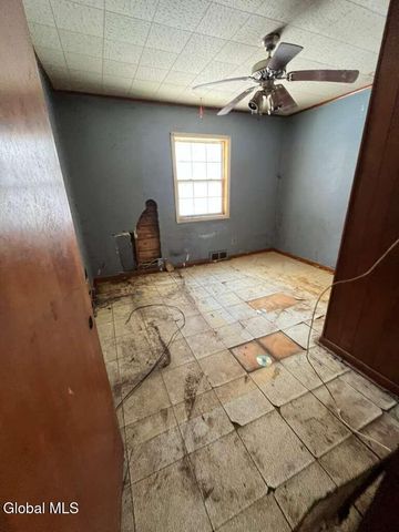 655 Fillmore Avenue, Niskayuna, NY 12304