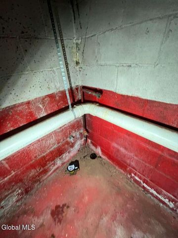 655 Fillmore Avenue, Niskayuna, NY 12304