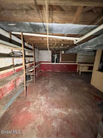 655 Fillmore Avenue, Niskayuna, NY 12304