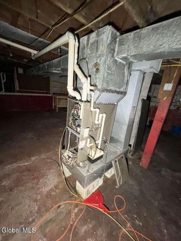 655 Fillmore Avenue, Niskayuna, NY 12304