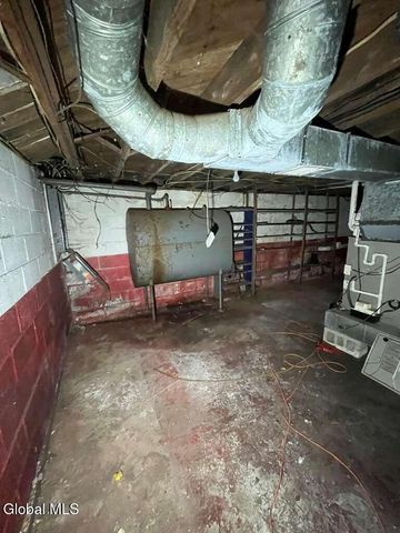 655 Fillmore Avenue, Niskayuna, NY 12304