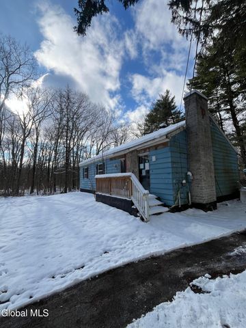 655 Fillmore Avenue, Niskayuna, NY 12304