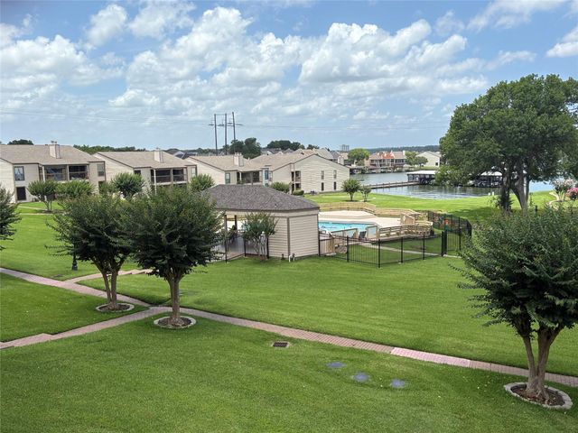211D Lakeview Terrace 211, Conroe, TX 77356