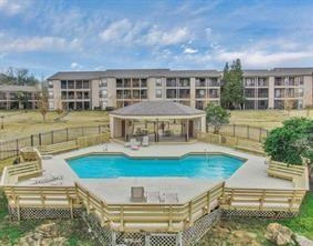211D Lakeview Terrace 211, Conroe, TX 77356
