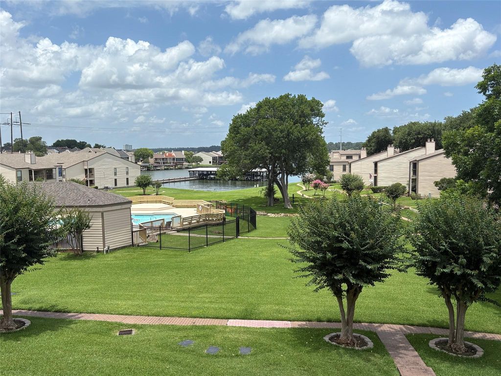 211D Lakeview Terrace 211, Conroe, TX 77356