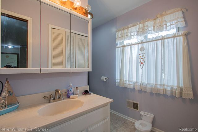 2851 Onagon Trail, Waterford Charter Township, MI 48328