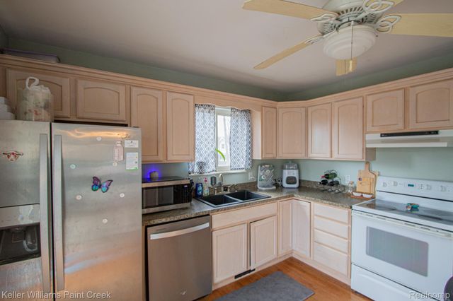 2851 Onagon Trail, Waterford Charter Township, MI 48328