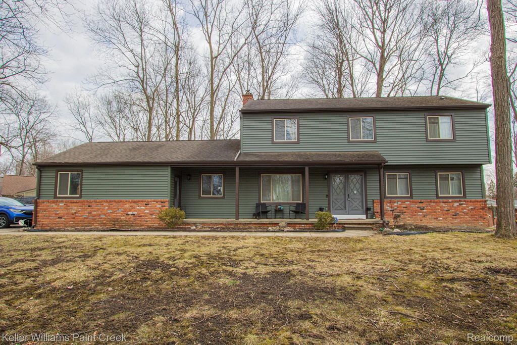 2851 Onagon Trail, Waterford Charter Township, MI 48328