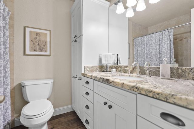 3835 Riverview Drive, Redding, CA 96001