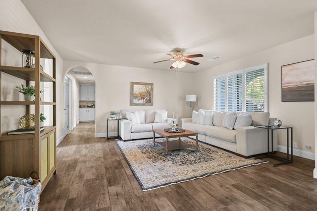 3835 Riverview Drive, Redding, CA 96001