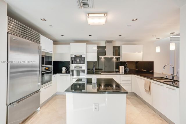 17121 Collins Avenue 3304, Sunny Isles Beach, FL 33160
