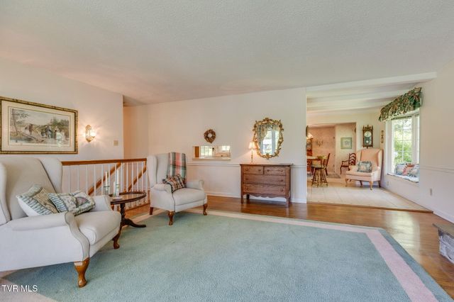638 Fox Meadow Lane, Bristol, VA 24201