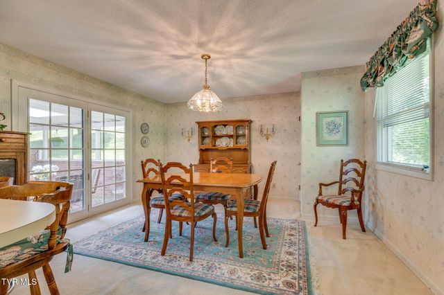 638 Fox Meadow Lane, Bristol, VA 24201