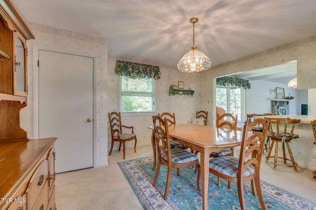 638 Fox Meadow Lane, Bristol, VA 24201