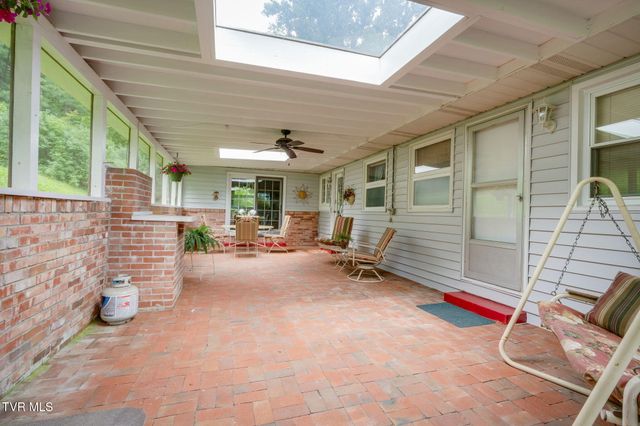 638 Fox Meadow Lane, Bristol, VA 24201