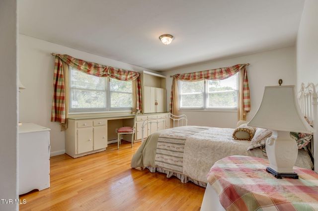 638 Fox Meadow Lane, Bristol, VA 24201