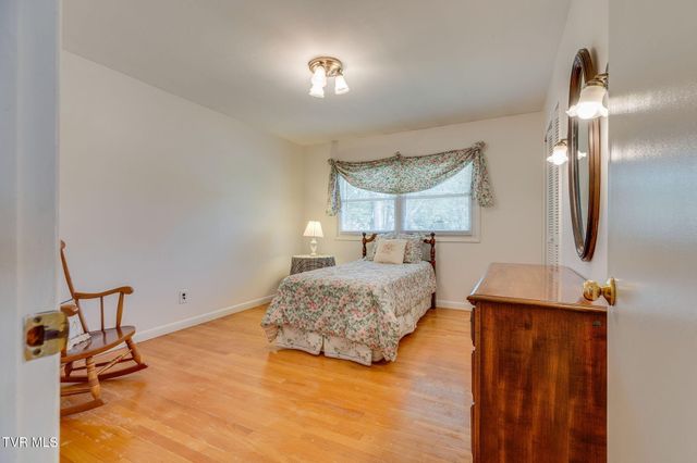 638 Fox Meadow Lane, Bristol, VA 24201