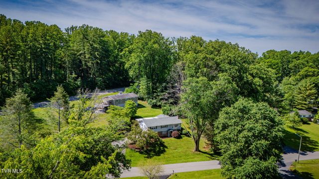 638 Fox Meadow Lane, Bristol, VA 24201