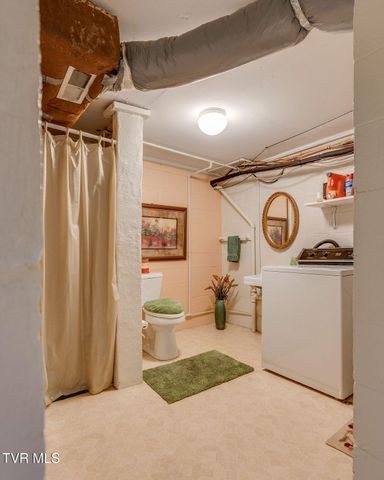 638 Fox Meadow Lane, Bristol, VA 24201