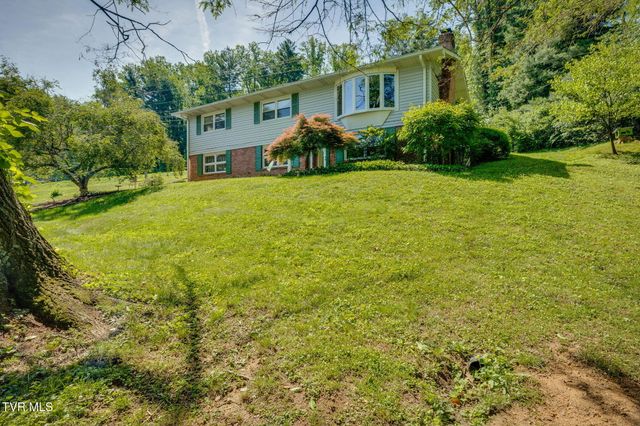 638 Fox Meadow Lane, Bristol, VA 24201