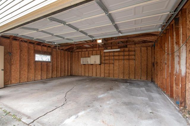 745 CARVER LANE, Menasha, WI 54952