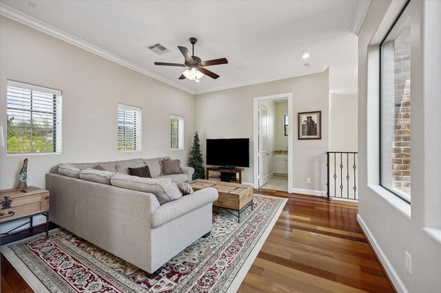 4915 Evergreen Street, Bellaire, TX 77401