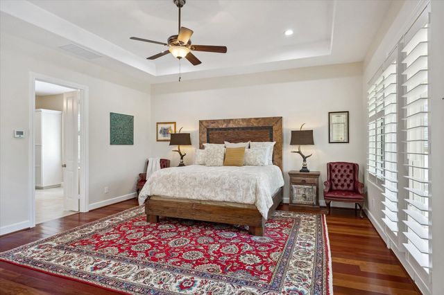 4915 Evergreen Street, Bellaire, TX 77401