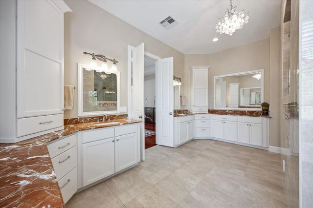 4915 Evergreen Street, Bellaire, TX 77401
