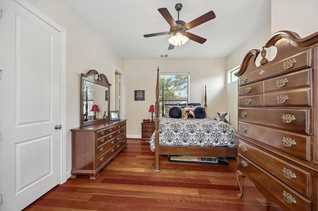 4915 Evergreen Street, Bellaire, TX 77401