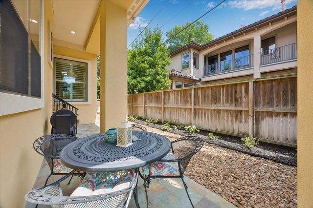 4915 Evergreen Street, Bellaire, TX 77401