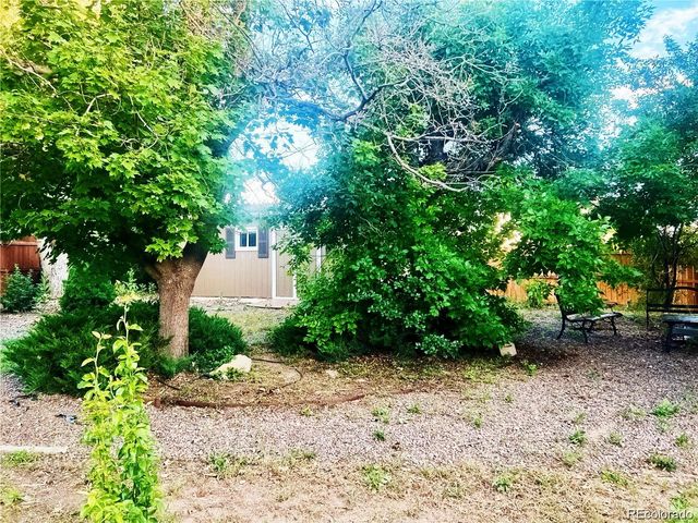 19156 E Arizona Place, Aurora, CO 80017