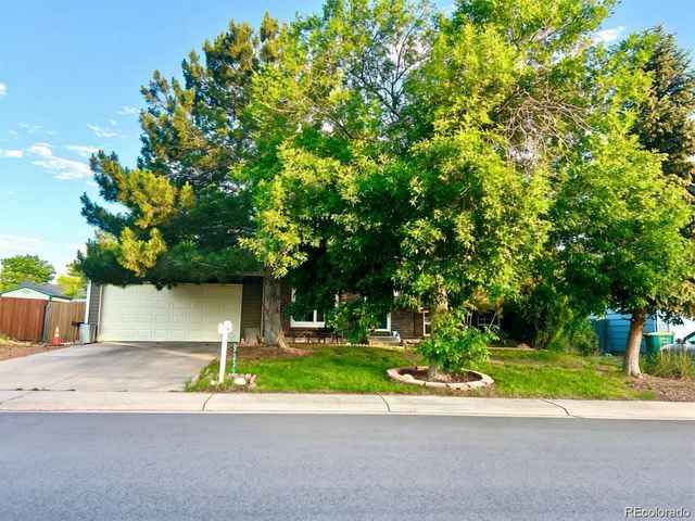 19156 E Arizona Place, Aurora, CO 80017