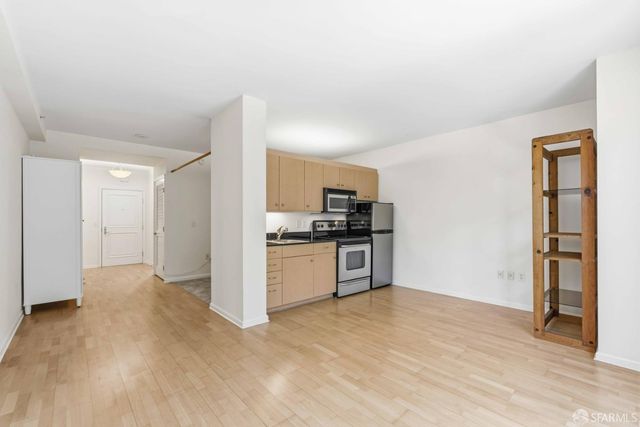 140 South Van Ness Avenue 437, San Francisco, CA 94103