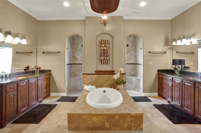 5409 Forest Cove Drive, Dickinson, TX 77539