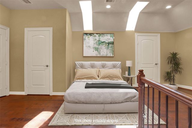 5409 Forest Cove Drive, Dickinson, TX 77539