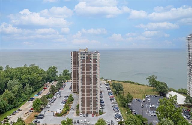 12900 Lake Avenue 915, Lakewood, OH 44107