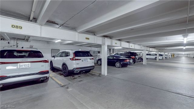 12900 Lake Avenue 915, Lakewood, OH 44107