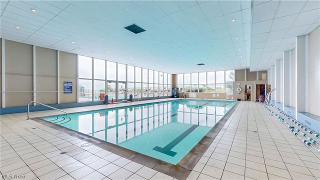 12900 Lake Avenue 915, Lakewood, OH 44107