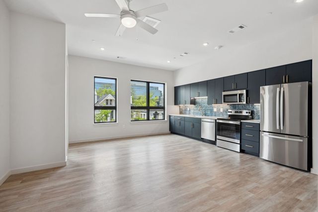 1014 16th Ave S Unit 107, Nashville, TN 37212