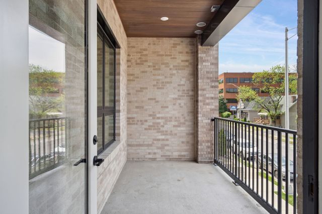 1014 16th Ave S Unit 107, Nashville, TN 37212