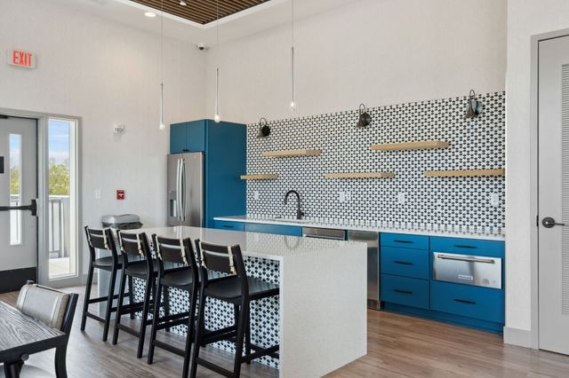 1014 16th Ave S Unit 107, Nashville, TN 37212