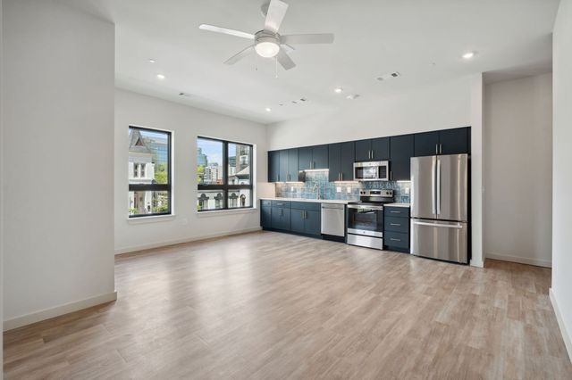 1014 16th Ave S Unit 107, Nashville, TN 37212