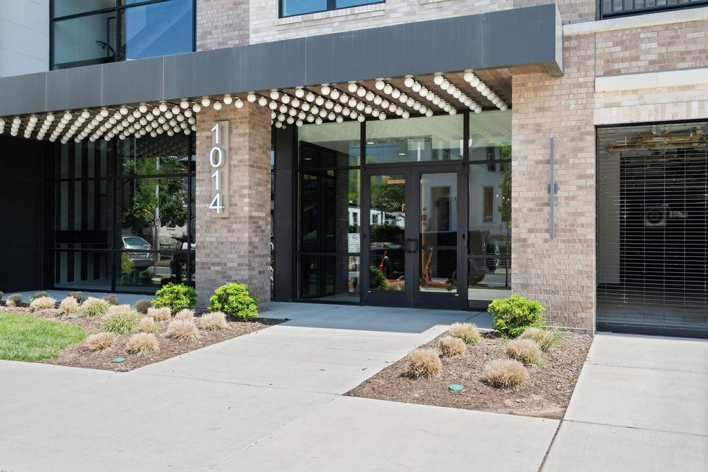 1014 16th Ave S Unit 107, Nashville, TN 37212