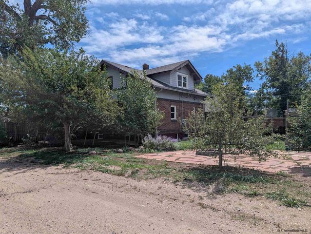 3020 CRIBBON AVE, Cheyenne, WY 82001