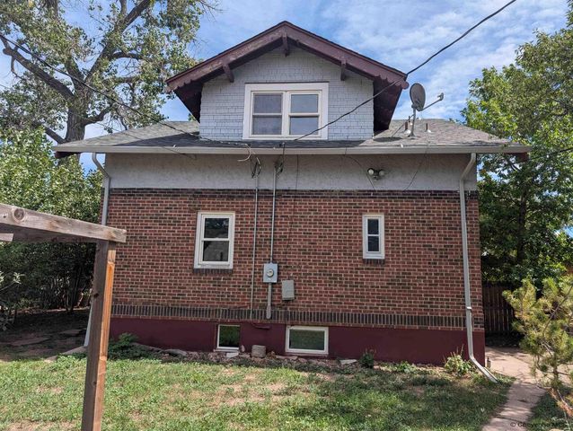 3020 CRIBBON AVE, Cheyenne, WY 82001