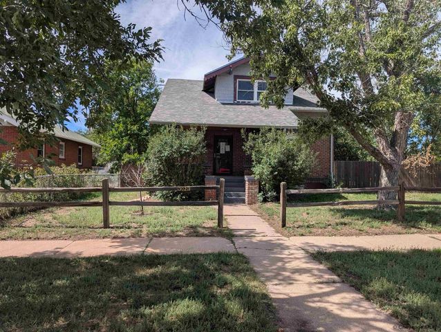 3020 CRIBBON AVE, Cheyenne, WY 82001